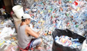 Selain Pelarangan Plastik Sekali Pakai, Indonesia Juga Harus Lakukan Hal Ini !