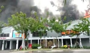 Rumah Pedagang Gorden Terbakar, 6 Unit Mobil Damkar Diturunkan