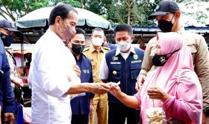 HD Dampingi Jokowi Sapa Pedagang Pasar Baru Tanjung Enim dan Pasar Dempo Pagar Alam