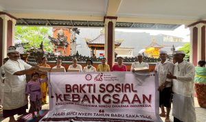Sambut Nyepi, KMHDI Bagikan Sembako ke Pura di Jakarta