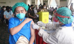 Lampaui Target, Vaksinasi Dosis Pertama Nakes Kota Palembang Mencapai 19 Ribu Orang