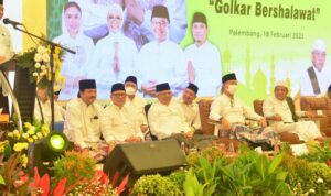 Wagub Mawardi Dampingi Airlangga Hartato Hadiri Peringatan Isra Mi'raj di Palembang