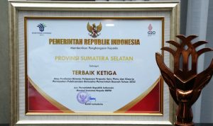 Anugerah Layanan Investasi; Pemprov Sumsel Penyelenggara PTSB dan PBB Terbaik