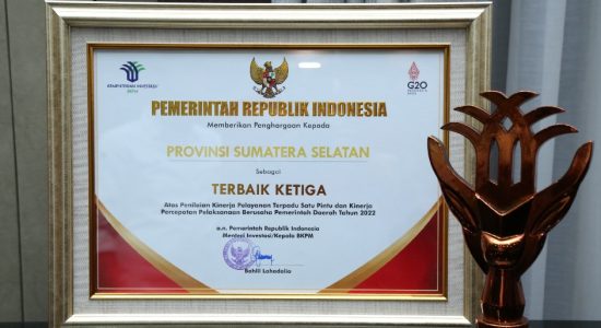 Anugerah Layanan Investasi; Pemprov Sumsel Penyelenggara PTSB dan PBB Terbaik
