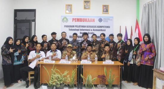 BLK Komunitas Ponpes Al Khoiriyah Beri Pelatihan Berbasis Kompetensi