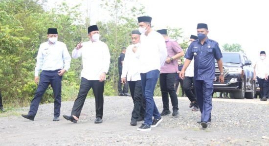 HD Tinjau Perbaikan Jalan Penghubung Desa Campang Tiga OKU Timur dan Desa Muara Kuang Ogan Ilir