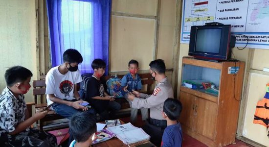 Pol Airud Mesuji Bantu Anak Nelayan Ruang Ramah Pendidikan