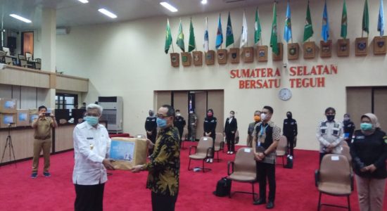JTrus Serahkan Bantuan APD Kepada Pemprov Sumsel