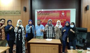 Diskusi Politik Api Kartini ; Keterwakilan 30% Perempuan di DPRD Belum Terpenuhi