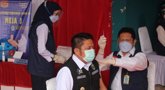 IMG-20210114-WA0004 Gubernur Sumsel Disuntik Vaksin Hari Ini, Deru : Gak Usah Banyak Pertimbangan !