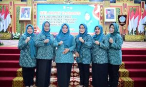 Pj Ketua TP PKK Kabupaten Banyuasin, Hj. Merry Hani Rustam menghadiri Sosialisasi Kadarkum Cegah Kekerasan Dalam Rumah Tangga