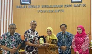 Hj. Merry Hani Ajak Rombongan Dekranasda Banyuasin Jalin Kerja sama dengan Balai Besar Kerajinan dan Batik Jogjakarta