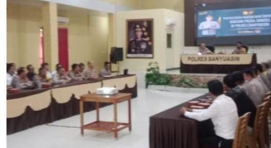 Antusias Personil Polres Banyuasin Mengikuti Sosialisasi Penyuluhan Hukum dari Bidkum Polda Sumsel