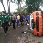 Berakhir Rusuh, 1 unit Mobil Pam Obvit Hancur Diamuk Massa