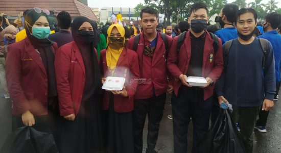Aksi di Halaman Kantor Gubernur Sumsel, IMM : Indahnya Berbagi