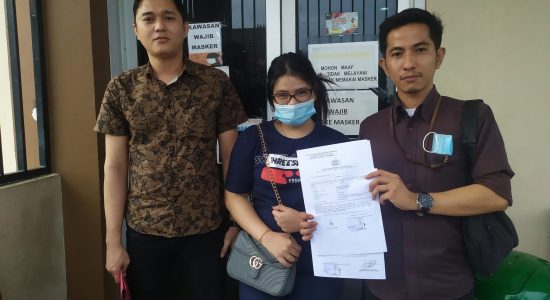 Uang Arisan Digelapkan, Owner Cantik Melapor Ke Polrestabes Uang Arisan Digelapkan, Owner Cantik Melapor Ke Polrestabes