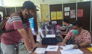 Toko Euro Motor Kebobolan! Korban : Pelaku Lewat Plafon