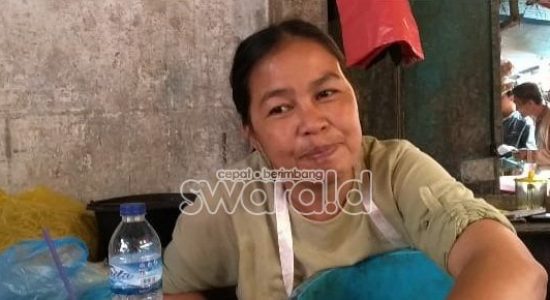 Pedagang Pasar Palimo; Pendapatan Kami Menurun Sejak Pandemi ! Pedagang Pasar Palimo; Pendapatan Kami Menurun Sejak Pandemi !