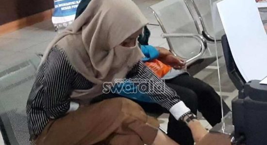 Jambret Lancarkan Aksi di Siang Hari, Dhea : Pelakunya Sendirian Pak ! Jambret Lancarkan Aksi di Siang Hari, Dhea : Pelakunya Sendirian Pak !