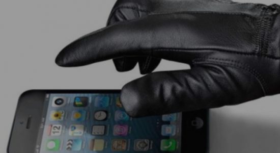 Tak Mampu Bayar Saat Dipaksa membuat Tatto, Handphone RG Dirampas Pelaku