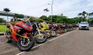 Razia Balap Liar, Polisi Angkut 30 Sepeda Motor ke Mapolrestabes