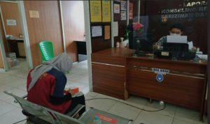 Pura-pura Beli Blanko, Maling "Gasak" Hp Penjaga Toko