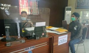 Ditonjok Anak Buah, Pengawas Galian Pipa PDAM Tak Terima