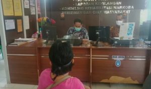 Dipukul Saat Hendak Menitip Motor, Rumina Tak Terima