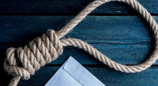 Warga Asal Medan Ditemukan Gantung Diri, Ini Wasiat Terakhirnya