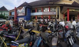 Ratusan Knalpot Racing Dicopot dan Dimusnahkan di Mapolrestabes
