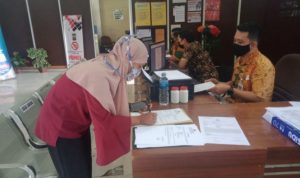 Cemburu Buta ! Kepala Istri Dilempar Toples Kaca