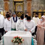 Herman Deru dan UAS Tanda Tangani Prasasti Peresmian   Renovasi Masjid Al Falah