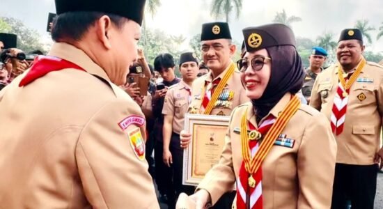 IMG_20240819_133812 Rektor UIN Raden Fatah Terima Penghargaan Lencana Melati pada HUT Pramuka ke-63
