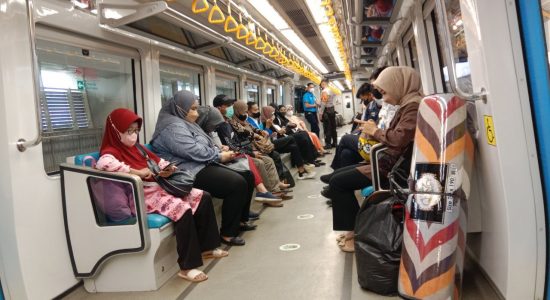 Okupansi Penumpang LRT Palembang Meningkat Semenjak Angkot Feeder Mengaspal