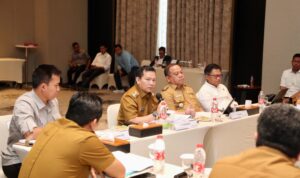 Pj Gubernur  Elen Setiadi Bersama Forkopimda Muba Gelar Rapat Penyelesaian Illegal Drilling pada Lahan HGU PT Hindoli