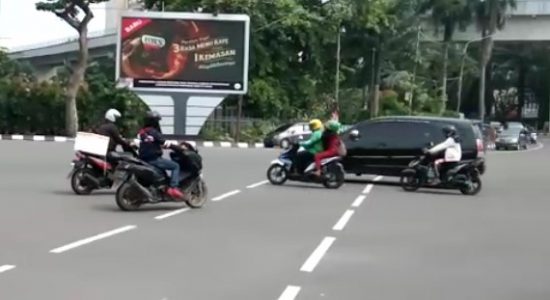 Traffic Light Padam ! Picu Kesemrawutan