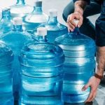 Hasil Riset : Ada Kandungan Mikroplastik dalam Air Galon Sekali Pakai!