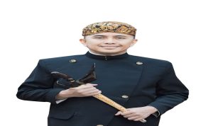 Pj Gubernur Agus Fatoni Terima Gelar Kehormatan Kanjeng Raden Tumenggung dari Keraton Surakarta