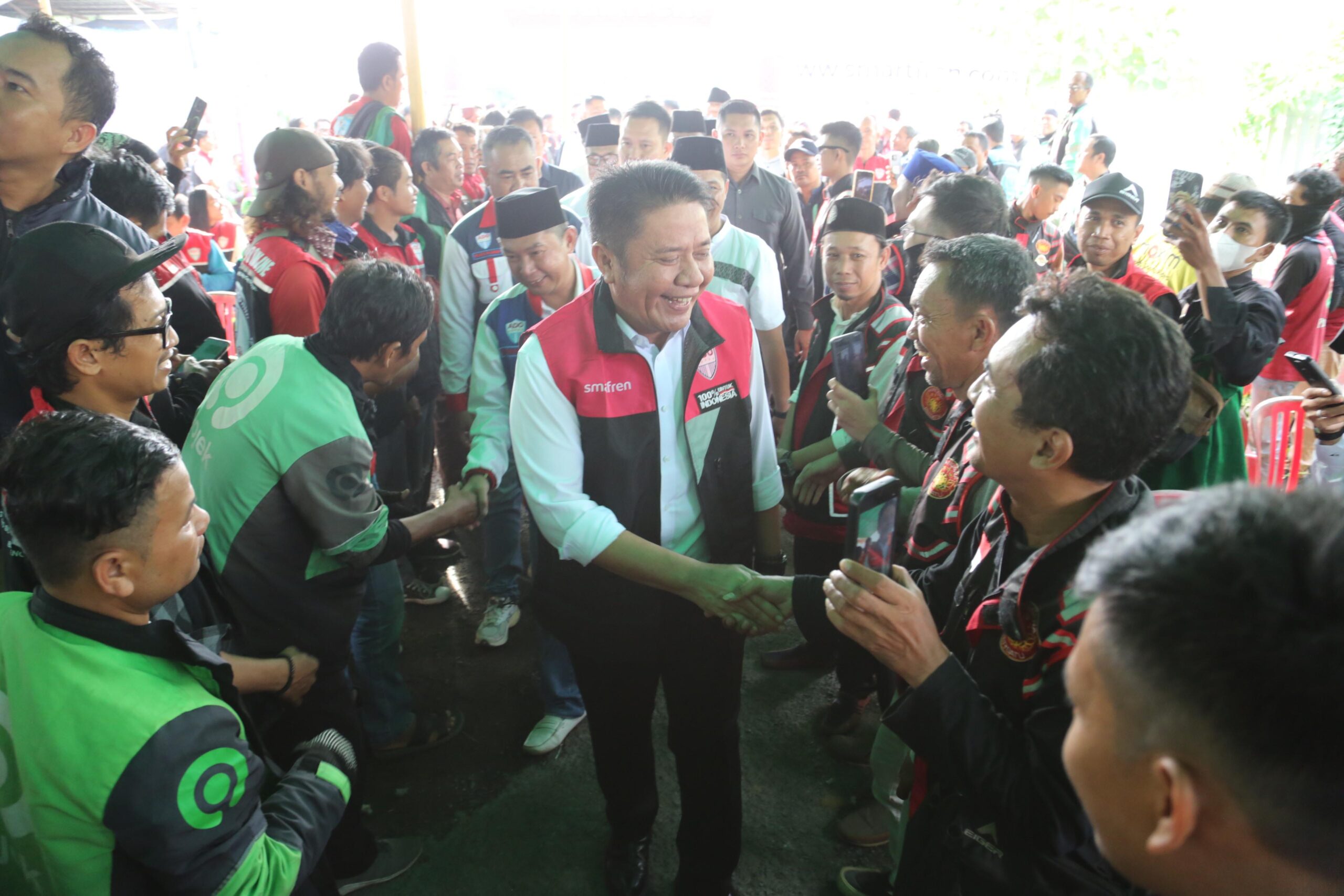 Ratusan Anggota ADO Sumsel Sumringah Dapat Bingkisan Ramadhan dari Herman Deru