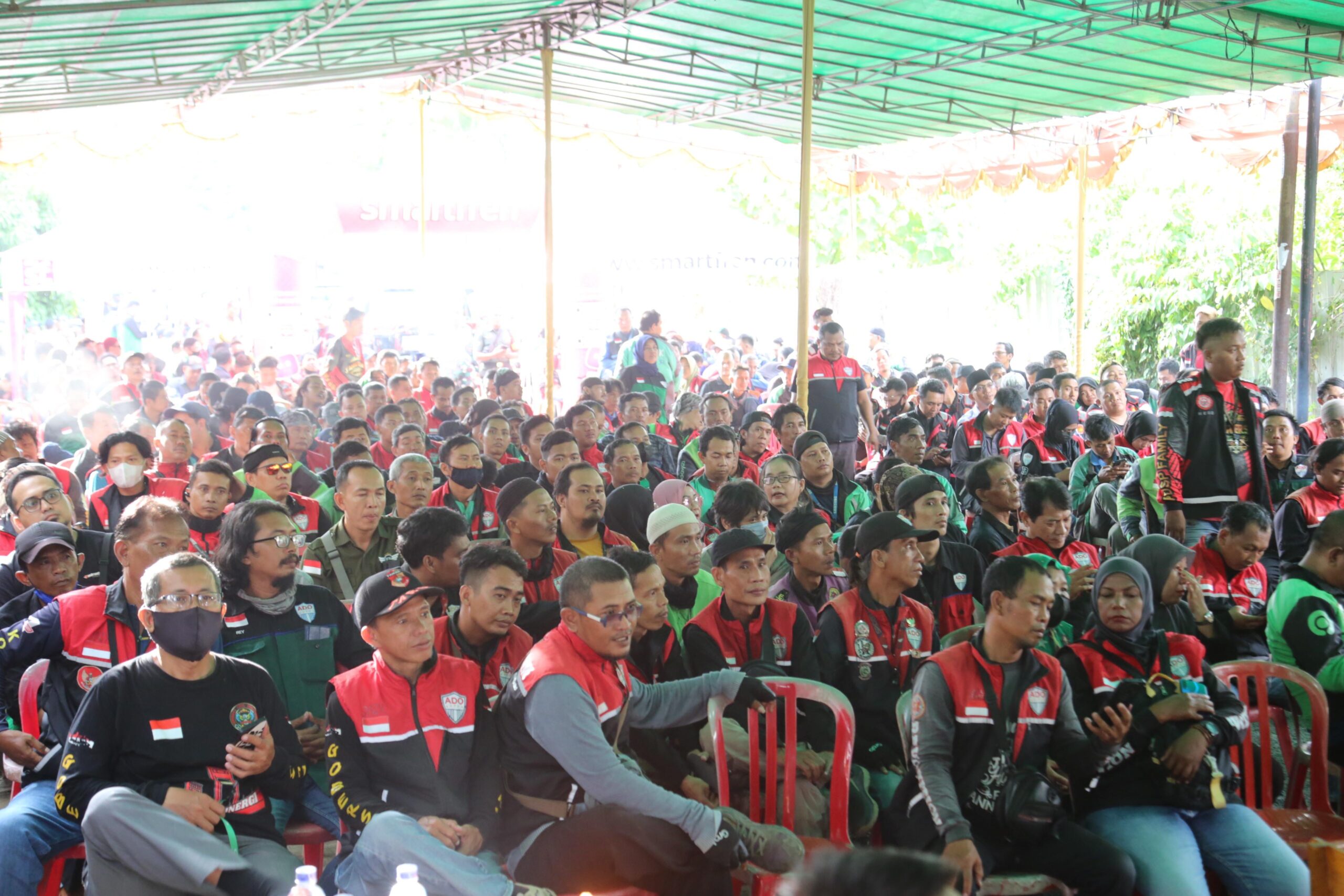 Ratusan Anggota ADO Sumsel Sumringah Dapat Bingkisan Ramadhan dari Herman Deru