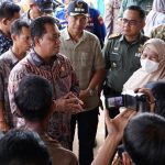 Bupati Askolani Serahkan Bantuan Untuk 6 Korban Kebakaran Desa Gasing