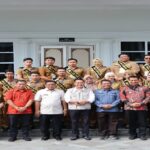 Ratu Dewa Sematkan Selempang Finalis ASN Palembang Awards 2022