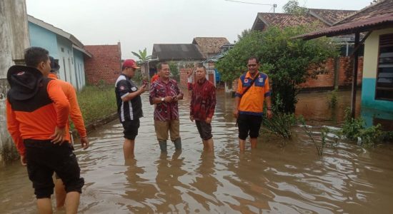 banjir-di-talang-kelapa-banyuasin 386 Kepala Keluarga dari 3 Kelurahan di Talang Kelapa Terdampak Banjir