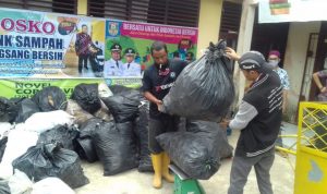 Nabung Sampah Berhadiah Sepeda Motor