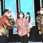 Rakernas Kemenkeu, Bupati Askolani Terima Penghargaan dari Menteri Keuangan