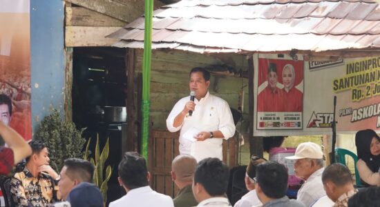 Bupati Banyuasin Kunjungi Peternakan Pitik Mbalong di Desa Lalang Sembawa