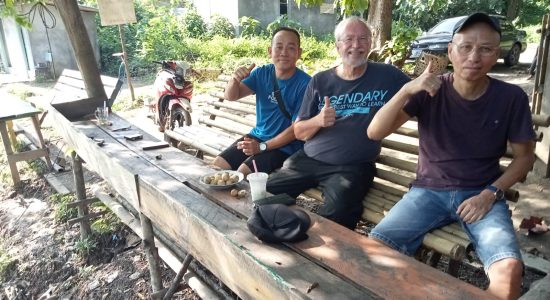 danau-cecuhok Danau Cecuhok Muara Lawai Kedatangan Wisatawan Mancanegara dari Swedia