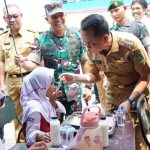 Kunjungi Dapur Masuk Sekolah, Agus Fatoni Dorong Penanganan Stunting di Sumsel