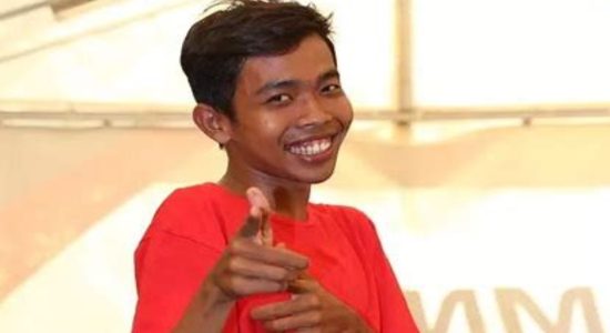 Rela Jual 2 Mobil Tuk Nyaleg, Komedian Dede Sunandar Cuma Dapat 10 Suara