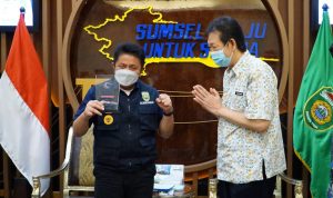 Peduli Pelajar Berprestasi dan Kurang Mampu, Deru Gulirkan Beasiswa Kuliah Gratis